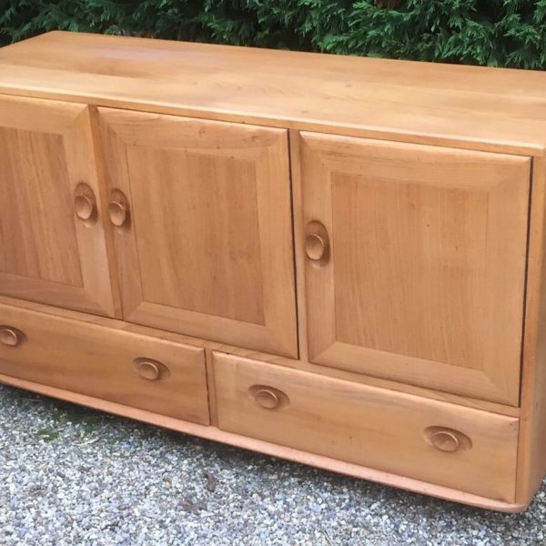 Fine Retro Ercol Sideboard Very Clean Condition 2 Man Delivery